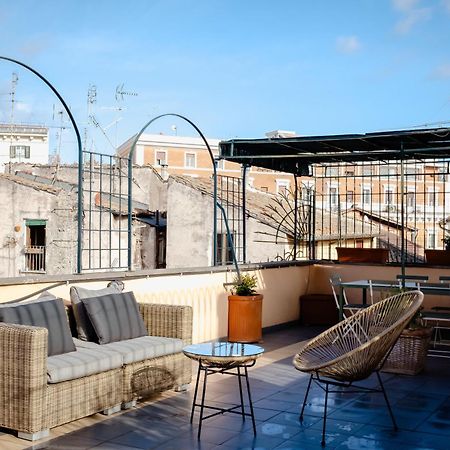 Amazing Penthouse With Terrace And Rooftop In Trastevere ローマ エクステリア 写真