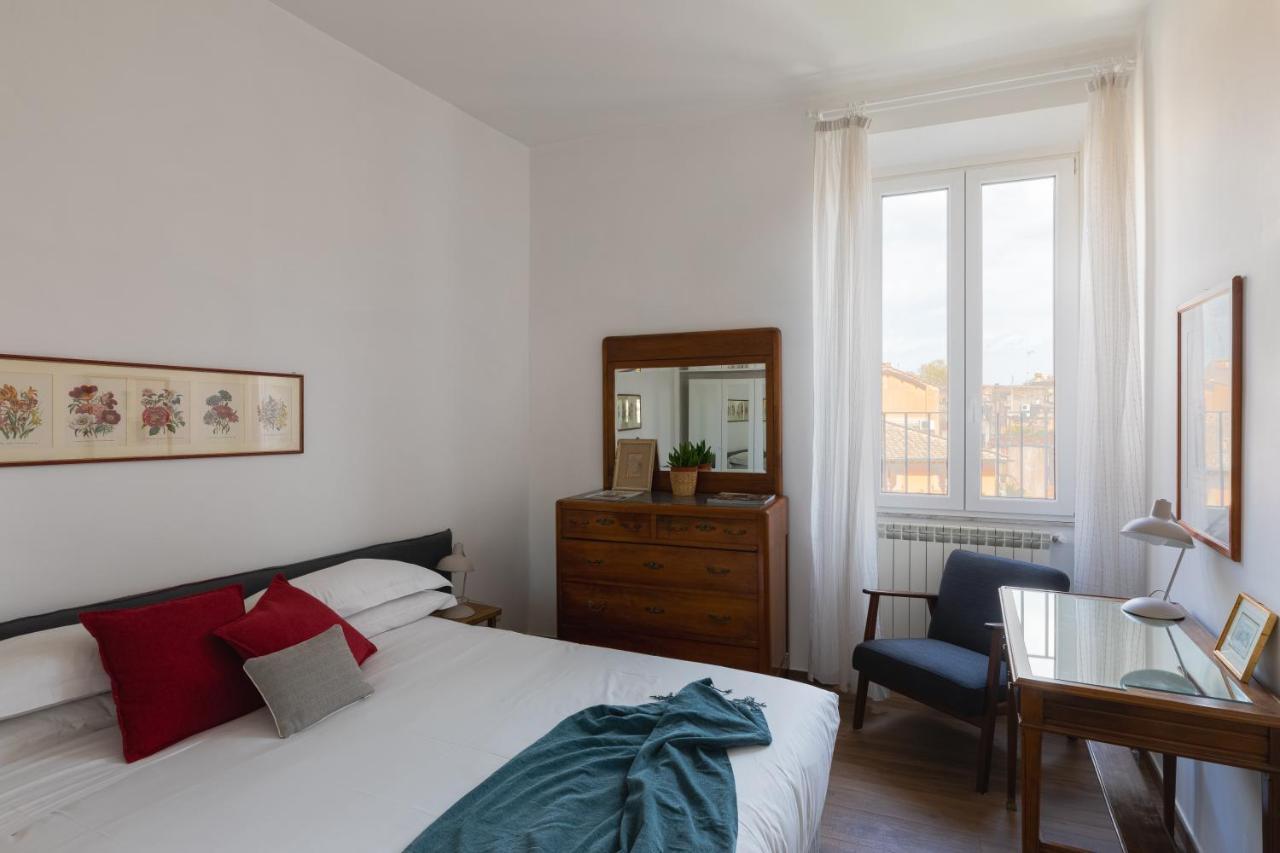 Amazing Penthouse With Terrace And Rooftop In Trastevere ローマ エクステリア 写真
