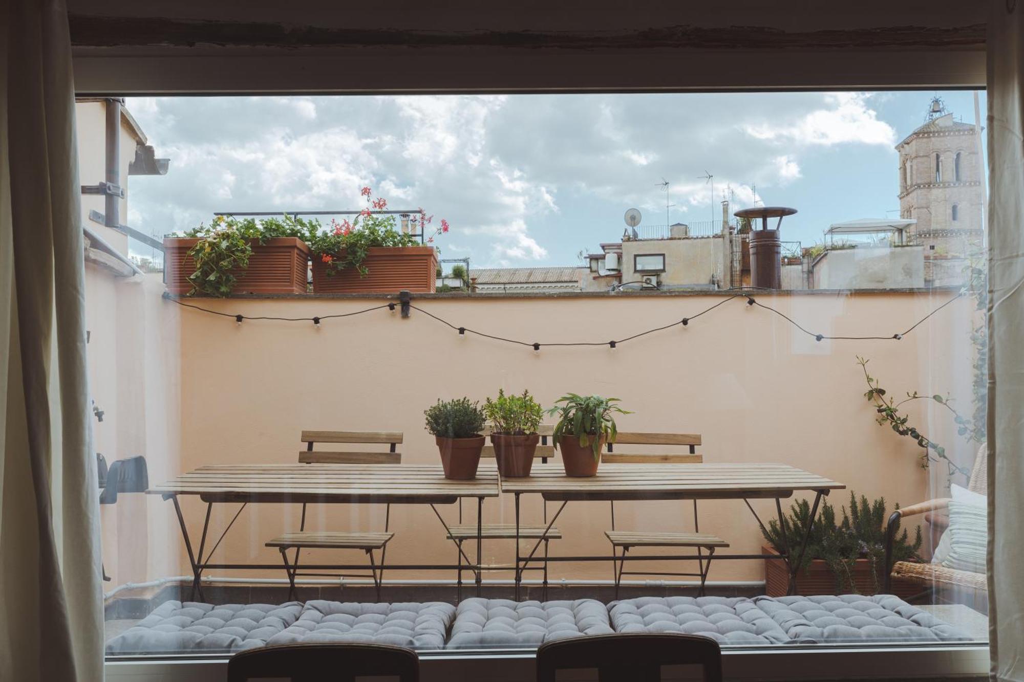 Amazing Penthouse With Terrace And Rooftop In Trastevere ローマ エクステリア 写真
