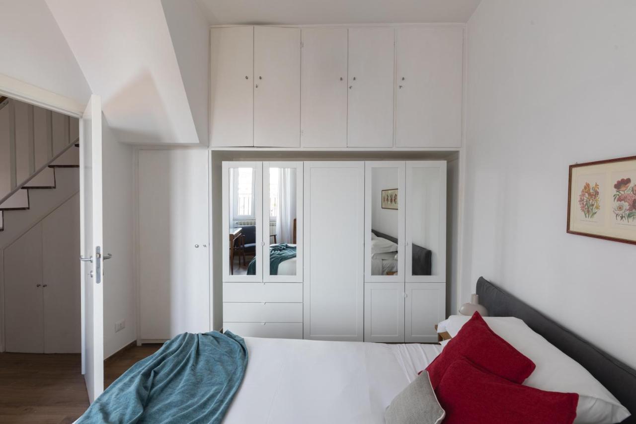 Amazing Penthouse With Terrace And Rooftop In Trastevere ローマ エクステリア 写真