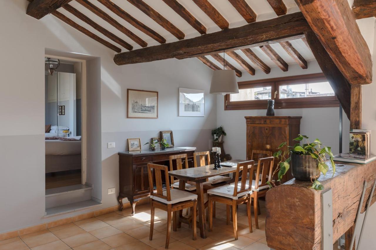 Amazing Penthouse With Terrace And Rooftop In Trastevere ローマ エクステリア 写真