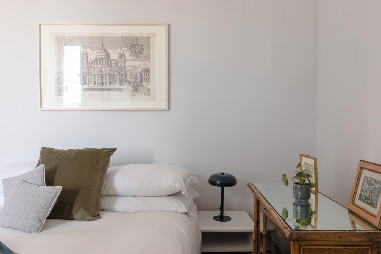 Amazing Penthouse With Terrace And Rooftop In Trastevere ローマ エクステリア 写真