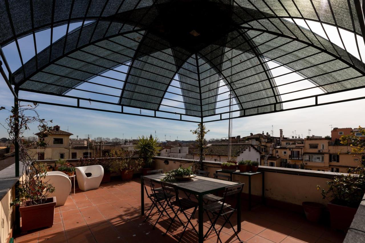 Amazing Penthouse With Terrace And Rooftop In Trastevere ローマ エクステリア 写真