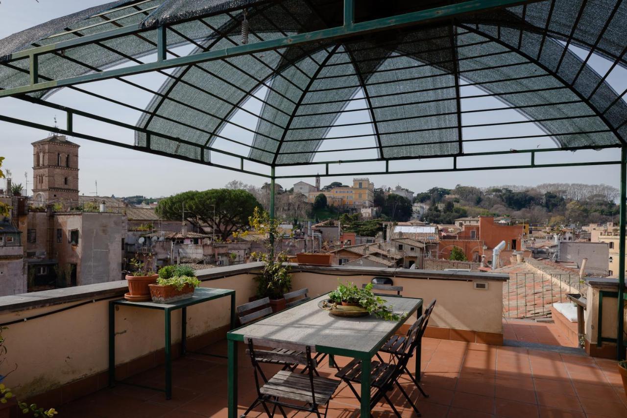 Amazing Penthouse With Terrace And Rooftop In Trastevere ローマ エクステリア 写真