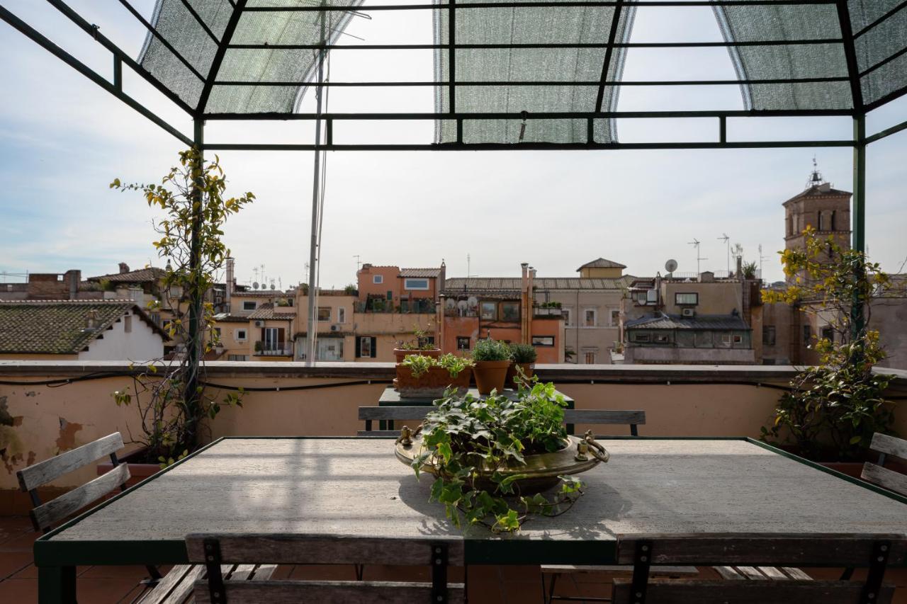 Amazing Penthouse With Terrace And Rooftop In Trastevere ローマ エクステリア 写真