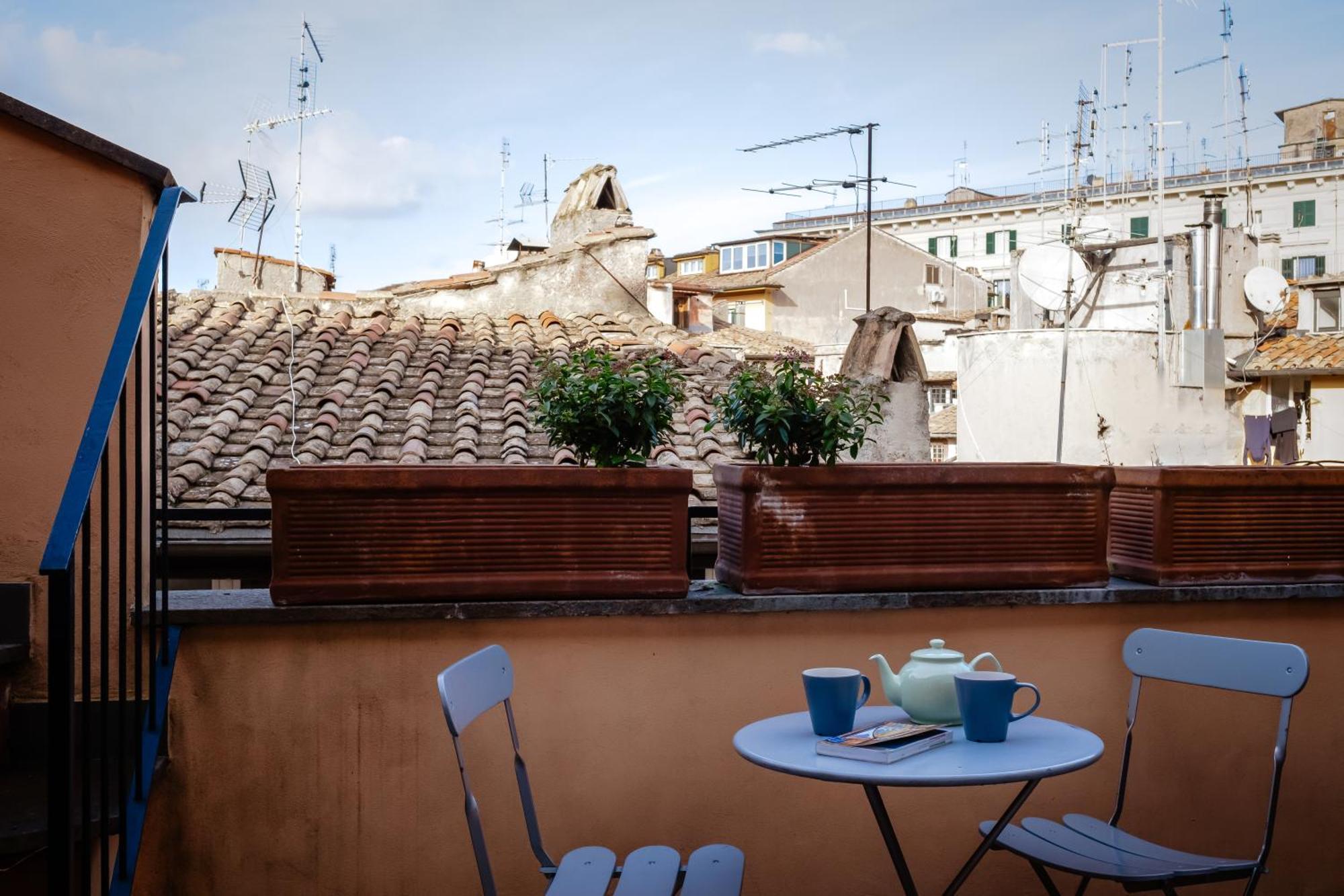 Amazing Penthouse With Terrace And Rooftop In Trastevere ローマ エクステリア 写真